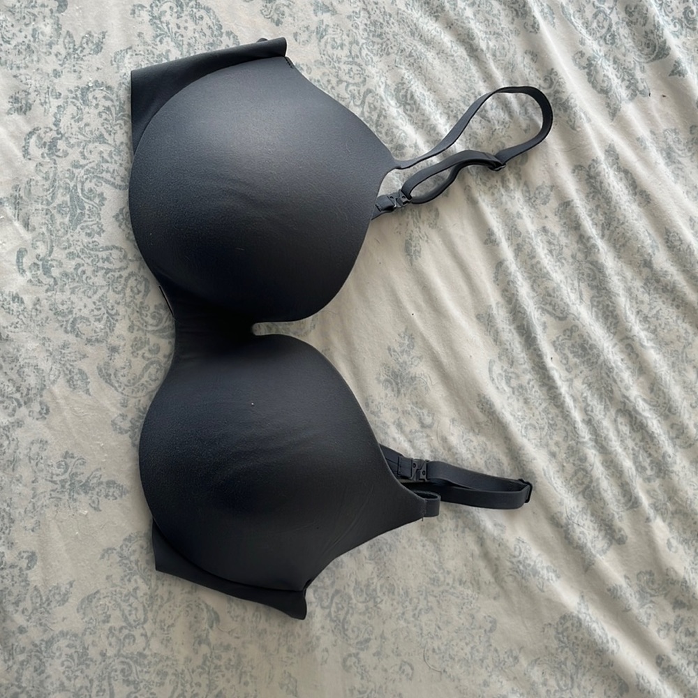 Victoria’s Secret bra size 36c